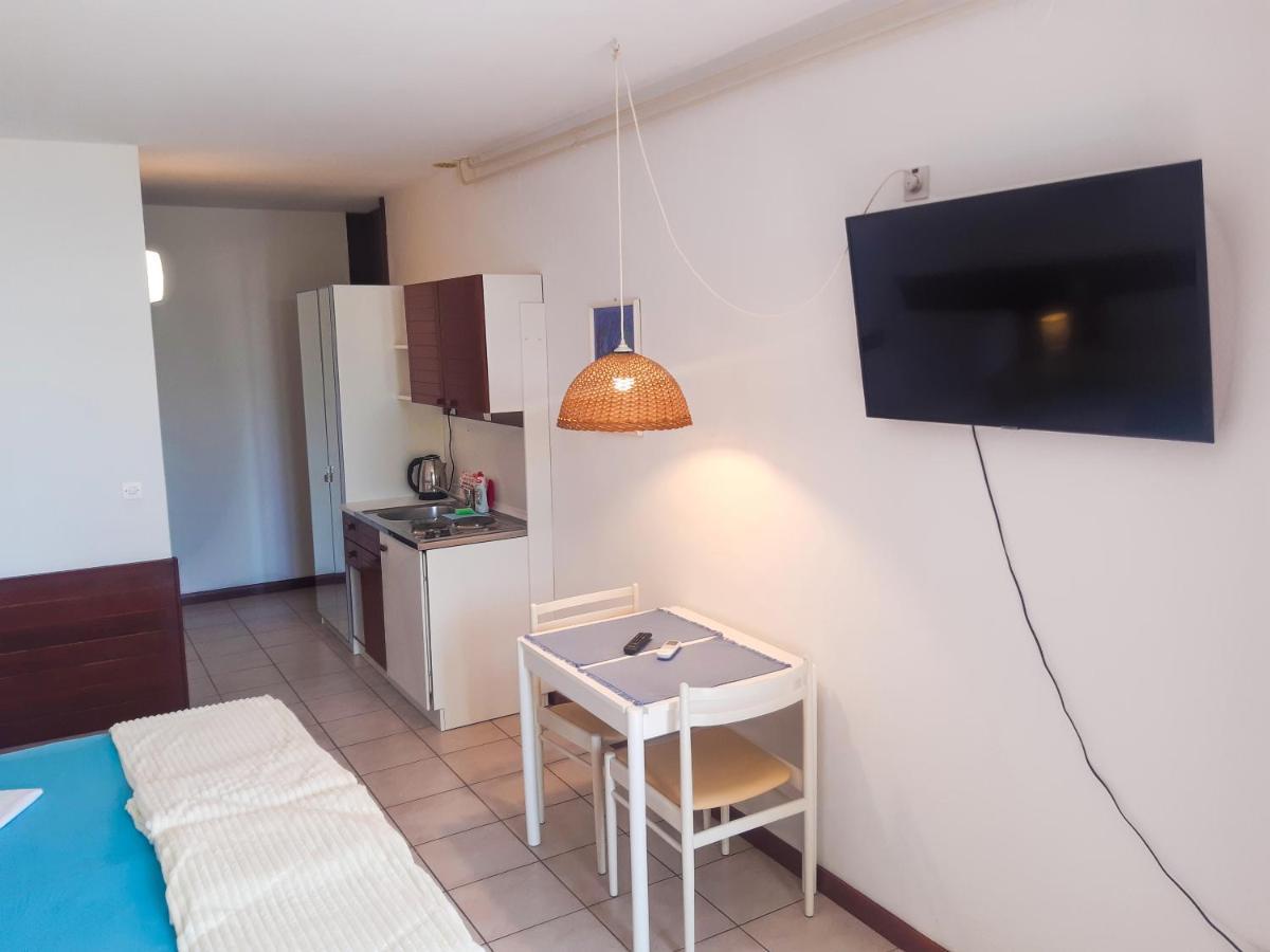 Apartmani Jutro Novalja Ngoại thất bức ảnh