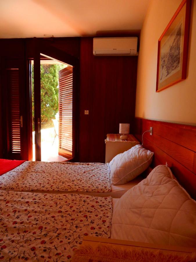 Apartmani Jutro Novalja Ngoại thất bức ảnh